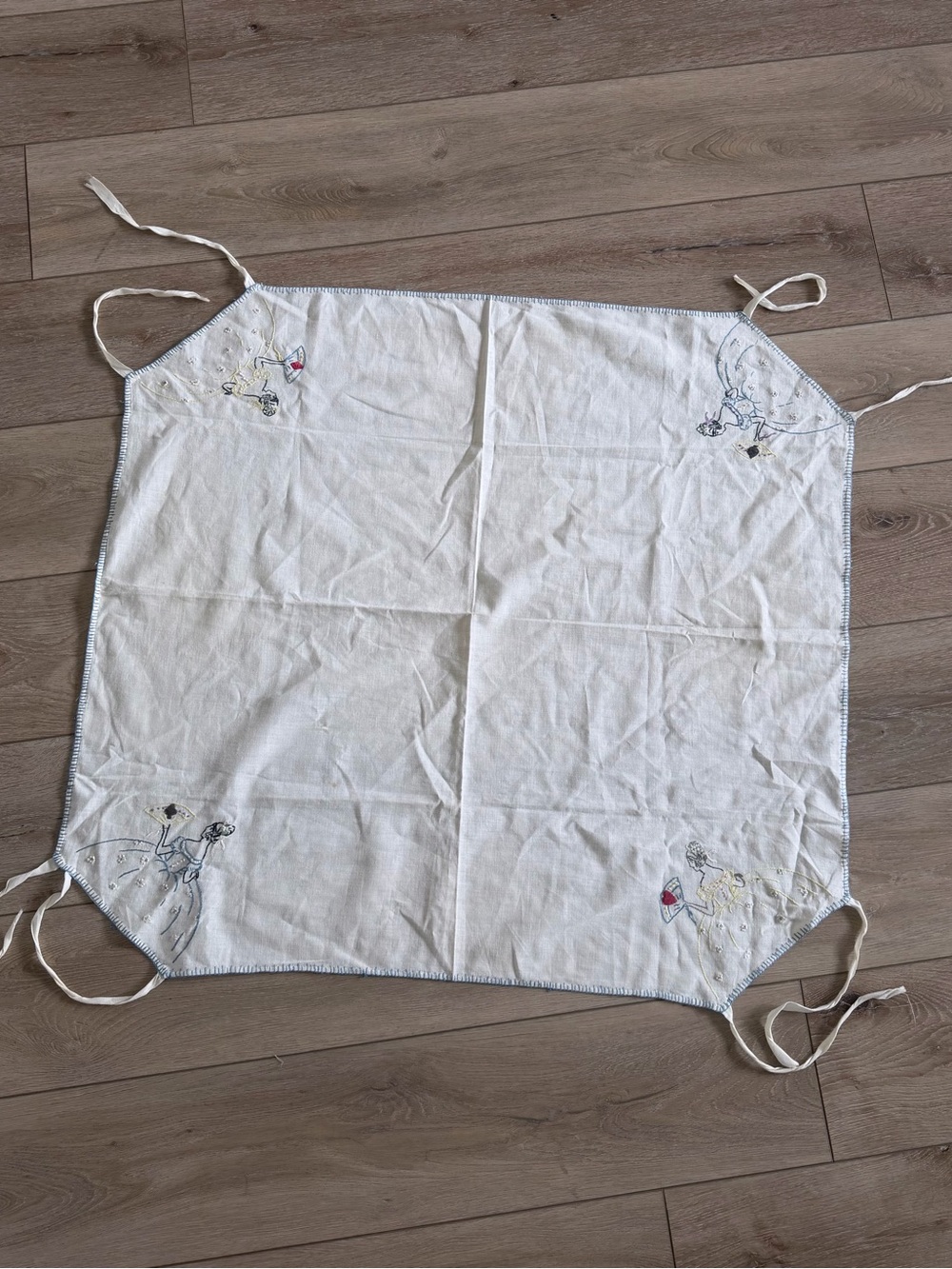 Vintage Hand Embroidered Southern Belle Linen Table Topper